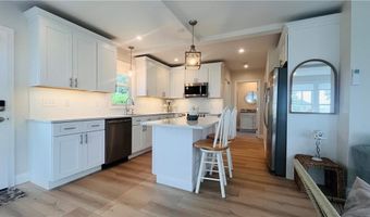 115 Wellington Ave 1, Newport, RI 02840