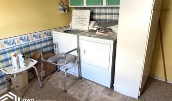 2109 E Spruce St, Algona, IA 50511