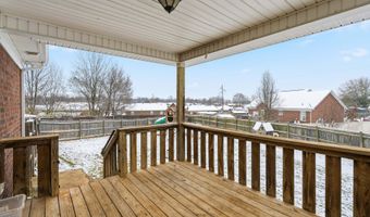 102 Adams Ct, Bardstown, KY 40004