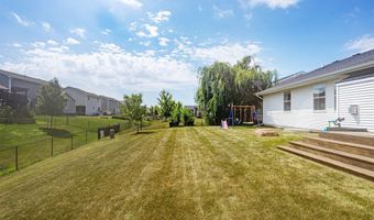 3624 NE Winding Trail Dr, Ankeny, IA 50021
