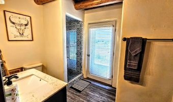 2 Latilla Ln, Arroyo Seco, NM 87514