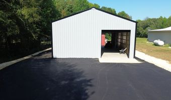 40 Lynn Ln, Big Sandy, TN 38221