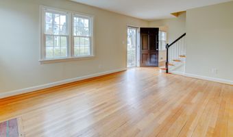 5214 DANBURY Rd, Bethesda, MD 20814
