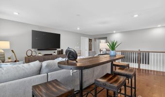 33 Samuel Dr, Barnegat, NJ 08005