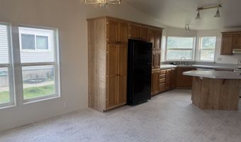 420 Johnson St, American Falls, ID 83211