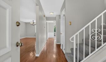 2427 Hidden Meadow Ln, Ballwin, MO 63021