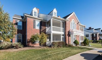 922 W Summerfield Glen Cir, Ann Arbor, MI 48103