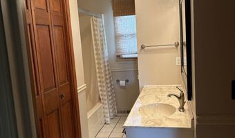 312 N Cedar, Abingdon, IL 61410