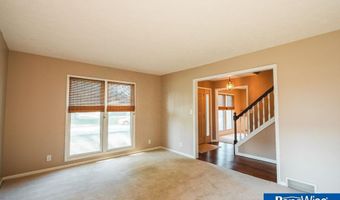 2105 N St St, Aurora, NE 68818