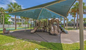 1554 LINKSIDE Dr, Atlantic Beach, FL 32233