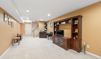62 BOATWORKS Dr, Bayonne, NJ 07002