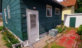 119 NW 7th Ave, Aberdeen, SD 57401