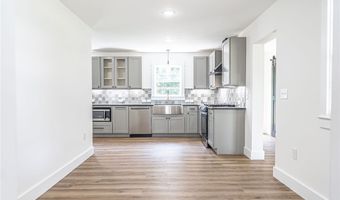 1710 N Poplar St, Aberdeen, NC 28315