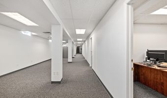 813 E LINCOLNWAY, Cheyenne, WY 82001