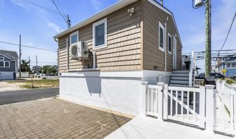 124 W Chadwick Way, Lavallette, NJ 08735