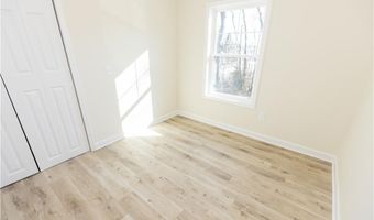 50 Rosemont Ave, Johnston, RI 02919