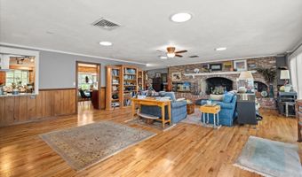 295 FRANCES Cir, Altamonte Springs, FL 32701