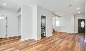 300 E Alhambra Rd D, Alhambra, CA 91801