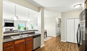 1092 Walnut Ave 117 Bld E, Riverside, IA 52327