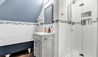 1014 N ONEIDA St, Appleton, WI 54911