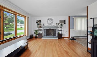 59 Litchfield Ln, Bristol, CT 06010