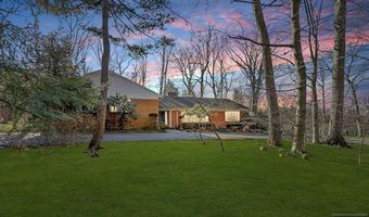 32 Litchfield Way, Alpine, NJ 07620