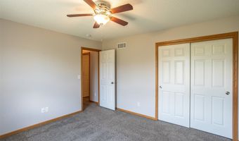 3208 SW Olde Ivy Cir, Ankeny, IA 50023