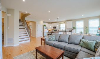 580 N Highlander Way, Addison, IL 60101