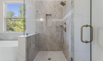 100 Blue Ridge Ct, Bay St. Louis, MS 39520