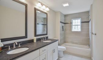 257 Port Monmouth Rd, North Middletown, NJ 07748