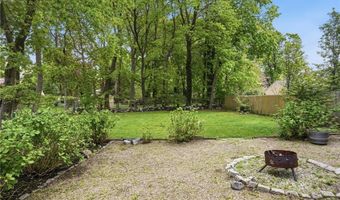 192 Washington Rd, Barrington, RI 02806