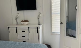 514 E Ft Macon Rd, Atlantic Beach, NC 28512