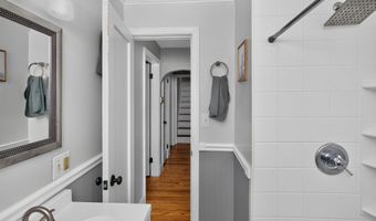 14 Fletcher Rd, Albany, NY 12203