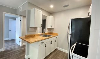 225 E 5TH St A, Apopka, FL 32703