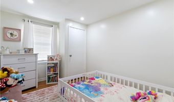 141 Woodward Ave, East Providence, RI 02914