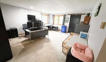726 N Jackson St, Auburn, IN 46706