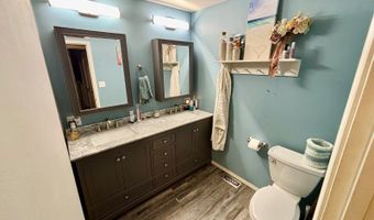 301 E. Pine St, Albion, IL 62806