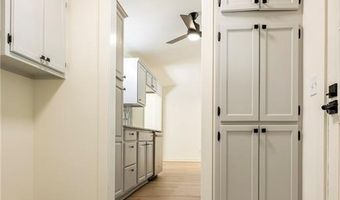 1 Adams Ln, Bella Vista, AR 72715