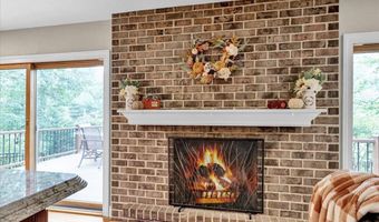 13 IRON Cir, Reading, PA 19607
