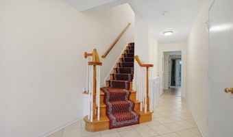 1975 N ADAMS St, Arlington, VA 22201