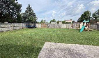 1102 Heritage Ln, Angola, IN 46703