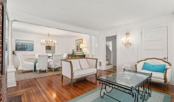 34 Bull St, Newport, RI 02840