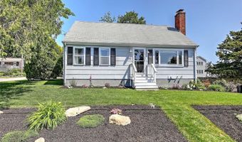 56 King Philip Rd, Narragansett, RI 02882