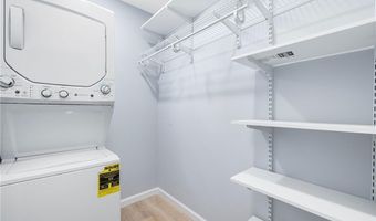 152 Tuckerman Ave 10, Middletown, RI 02842