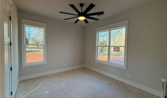 105 Melbourne Dr, Athens, GA 30606