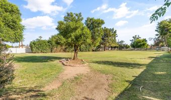 2029 W SHAWNEE Dr, Chandler, AZ 85224