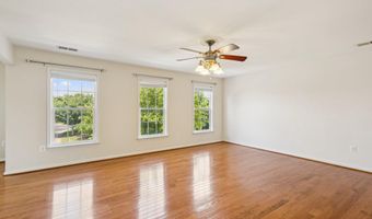 44217 NAVAJO Dr, Ashburn, VA 20147