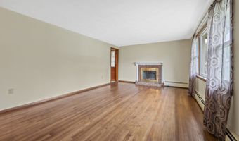 93 E Euclid St, Bloomfield, CT 06002