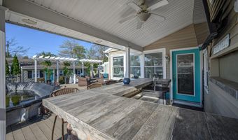 293 Louis Ave, Bayville, NJ 08721