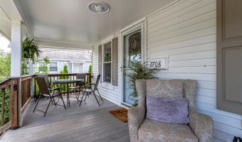 1708 N CAMERON St, Arlington, VA 22207